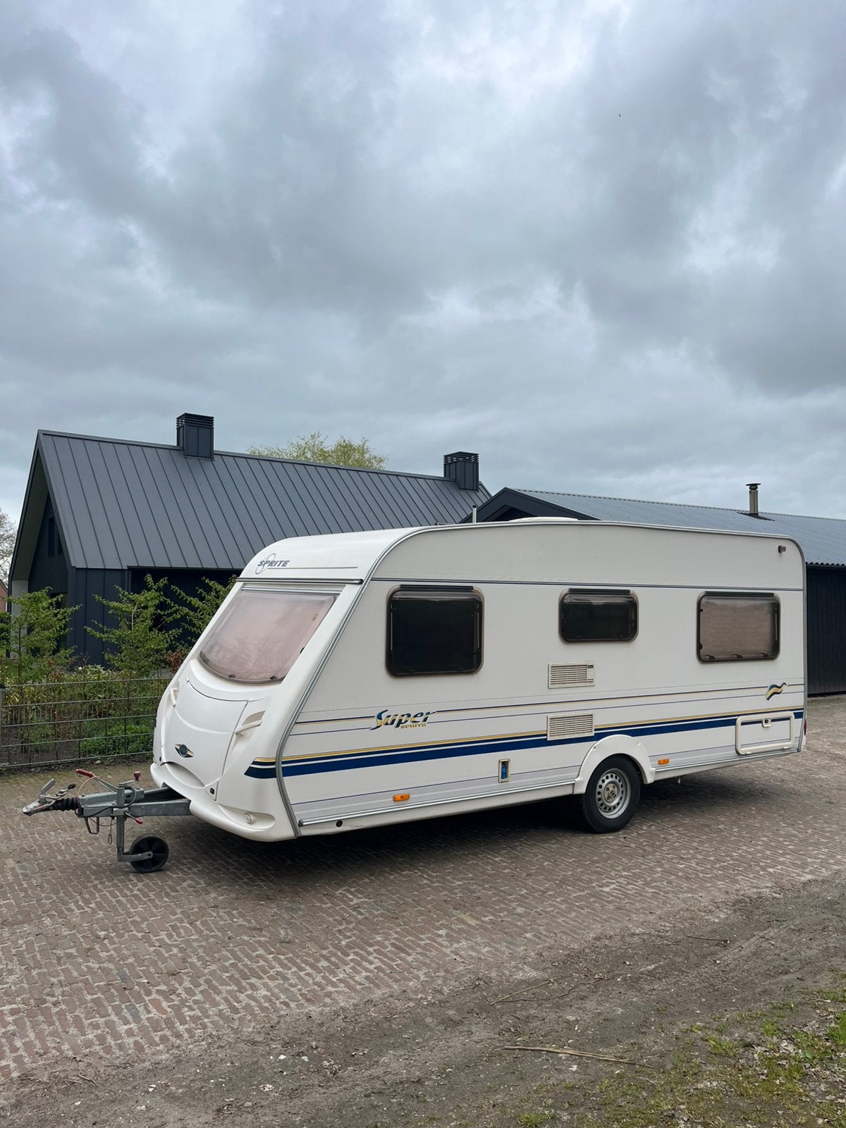 Sprite 490 caravan met luifel, Caravans en Kamperen, Rondzit, Particulier, Stabilisator, Sprite