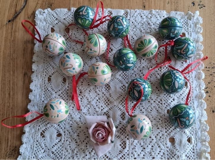 15 Franse kerstballetjes van blik, blikken KERST balletjes, Diversen, -, -, Ophalen of Verzenden, Zo goed als nieuw