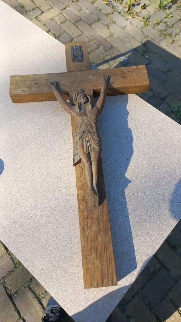 Groot houten kruis met houten jezusfiguur, Ophalen of Verzenden, Beeld(je)