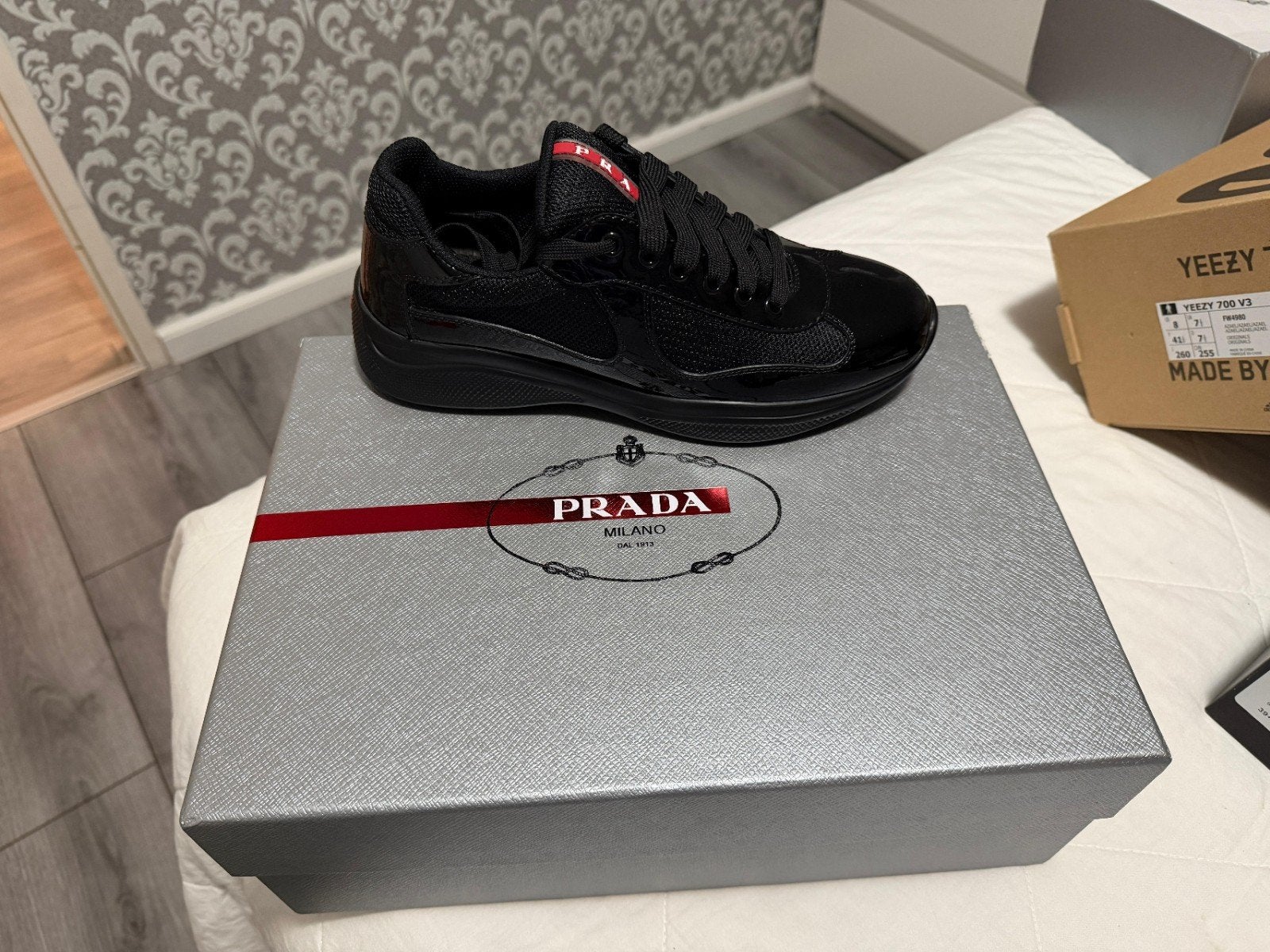 Gloednieuwe Heren Sportschoenen - Maat 40-41, Ophalen of Verzenden