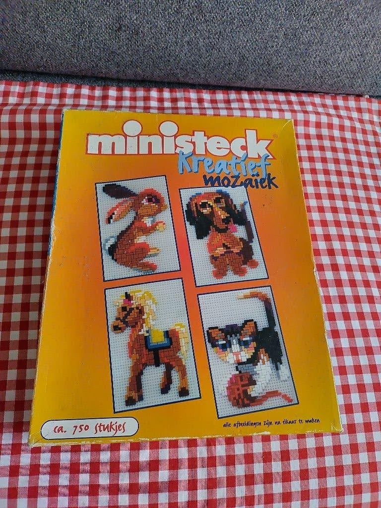 Ministeck in doos., Hobby en Vrije tijd, Ophalen of Verzenden, Gebruikt, Box-set
