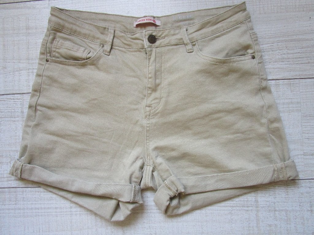 Korte broek TAMNOON mt 38  beige, Kleding | Dames, Broeken en Pantalons, Maat 38/40 (M), TAMNOON, Kort, Verzenden