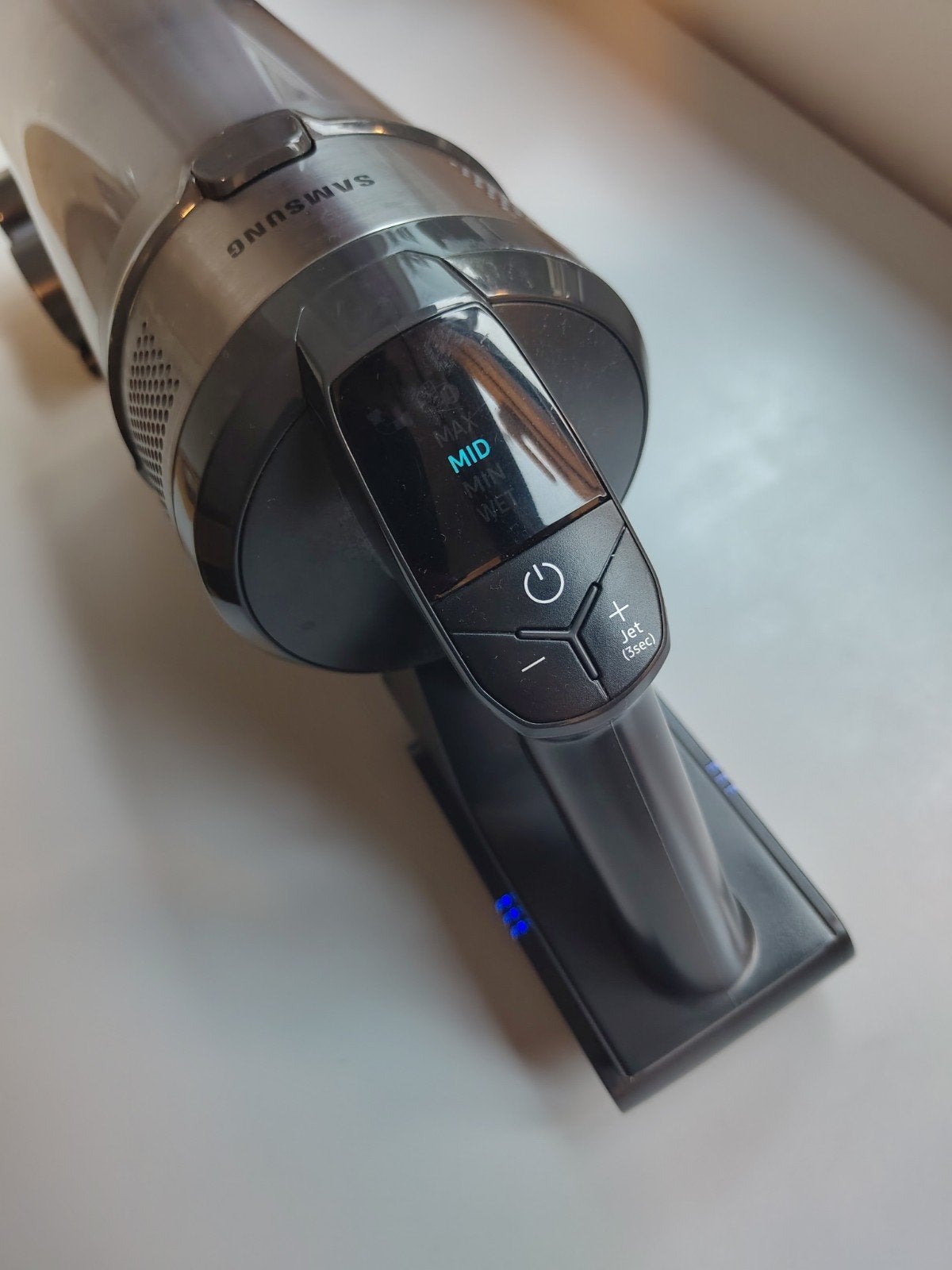 Samsung Jet 75E Pet - Steelstofzuiger, Ophalen of Verzenden, Zo goed als nieuw, Draadloos, Reservoir
