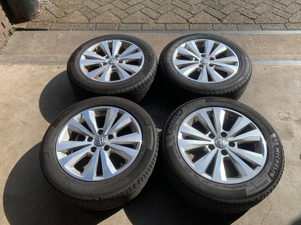 OEM VW GOLF 5/6/7/8 CADDY TORONTO VELGEN + BANDEN 205 55 R16, Gebruikt, 16 inch, ., Banden en Velgen