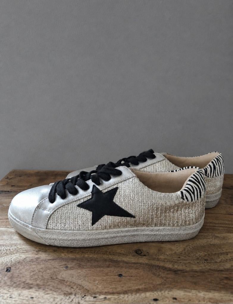 Findlay  sneakers  maat 39, Kleding | Dames, Schoenen, Ophalen of Verzenden, Zo goed als nieuw, Overige kleuren, Sneakers of Gympen
