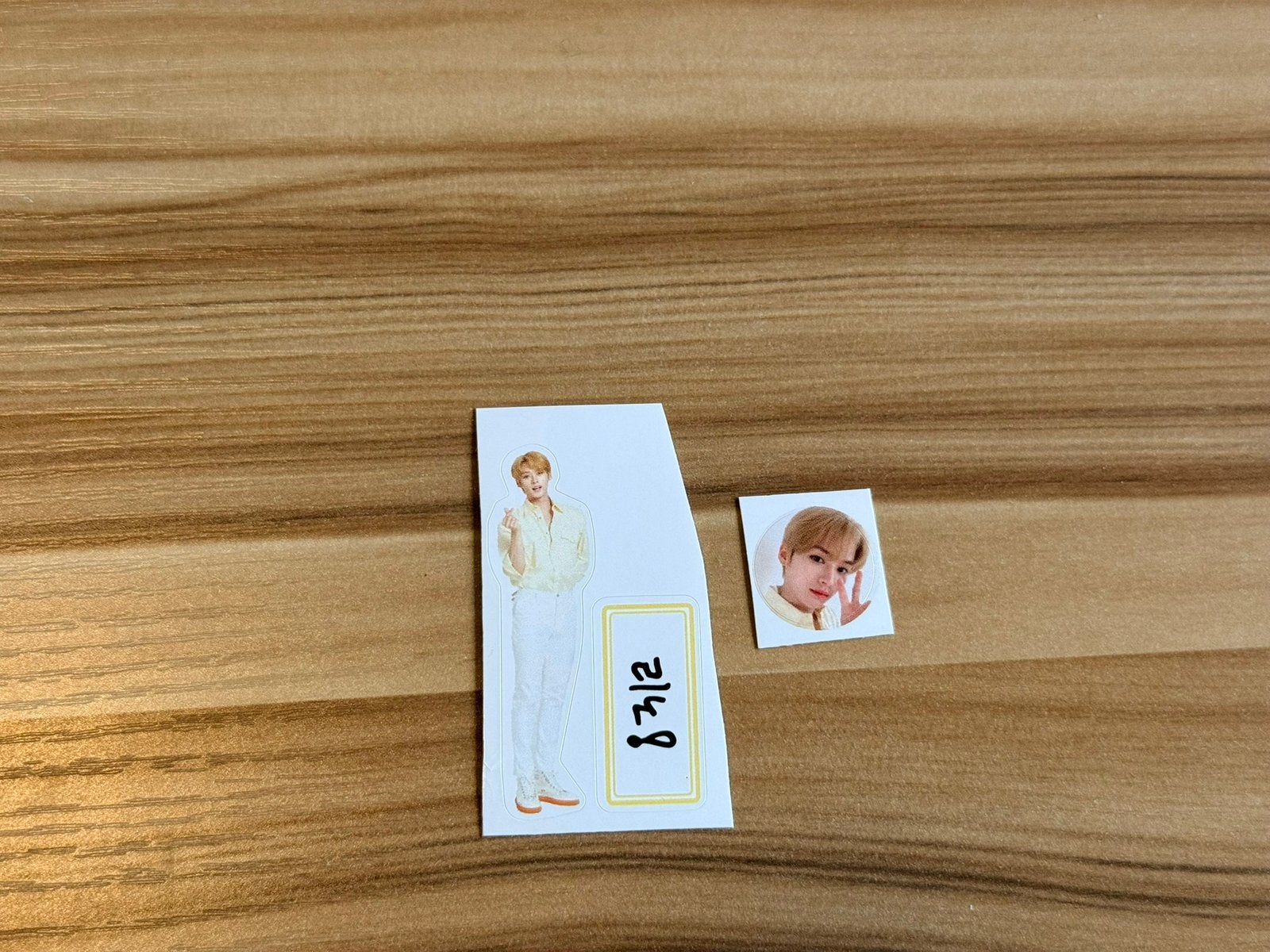 Stray Kids x Nacific Lee Know stickers, Verzamelen, Ophalen of Verzenden, Zo goed als nieuw, Foto of Kaart