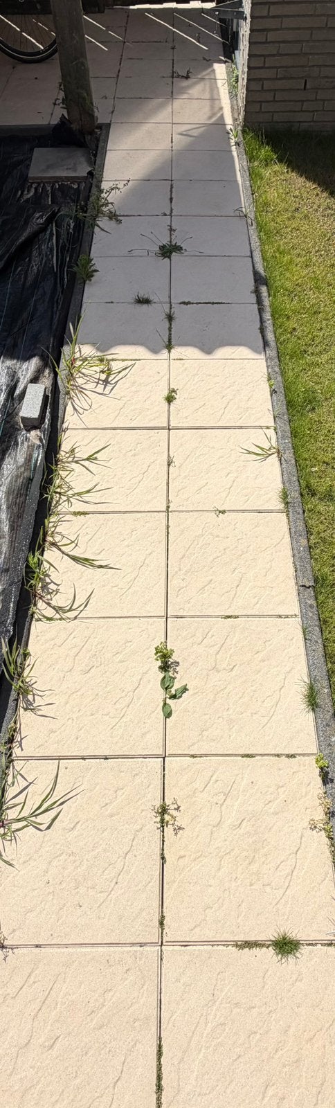 Gratis 48 m² terrastegels –Zelf eruit halen, Ophalen, Zo goed als nieuw, Overige materialen