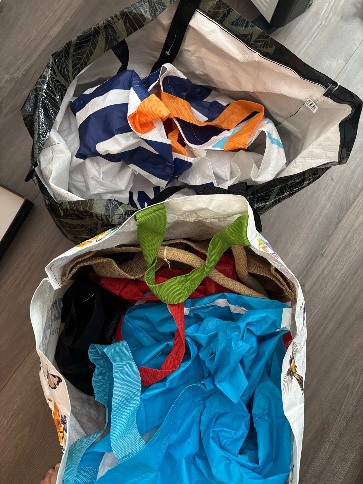 GRATIS STADSHAGEN - Shoppers vol met diverse tassen, Ophalen, Gebruikt, Overige kleuren, Shopper