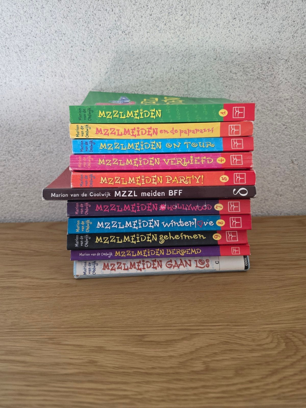 MZZLMEIDEN Boekenreeks - 10 delen van Marion van de Coolwijk, Ophalen of Verzenden, Gelezen, Marion van de Coolwijk, Fictie