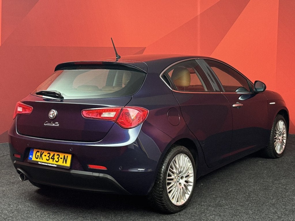Alfa Romeo Giulietta 1.6 JTDm Distinctive, Auto's, Euro 5, Gebruikt, 4 cilinders, Blauw