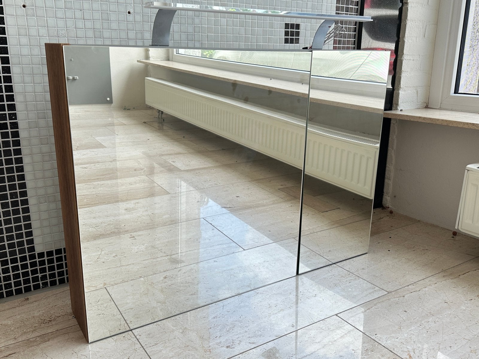 Spiegelkast met verlichting en stopcontact, Huis en Inrichting, Spiegelkast, Nieuw, Minder dan 25 cm, Minder dan 100 cm