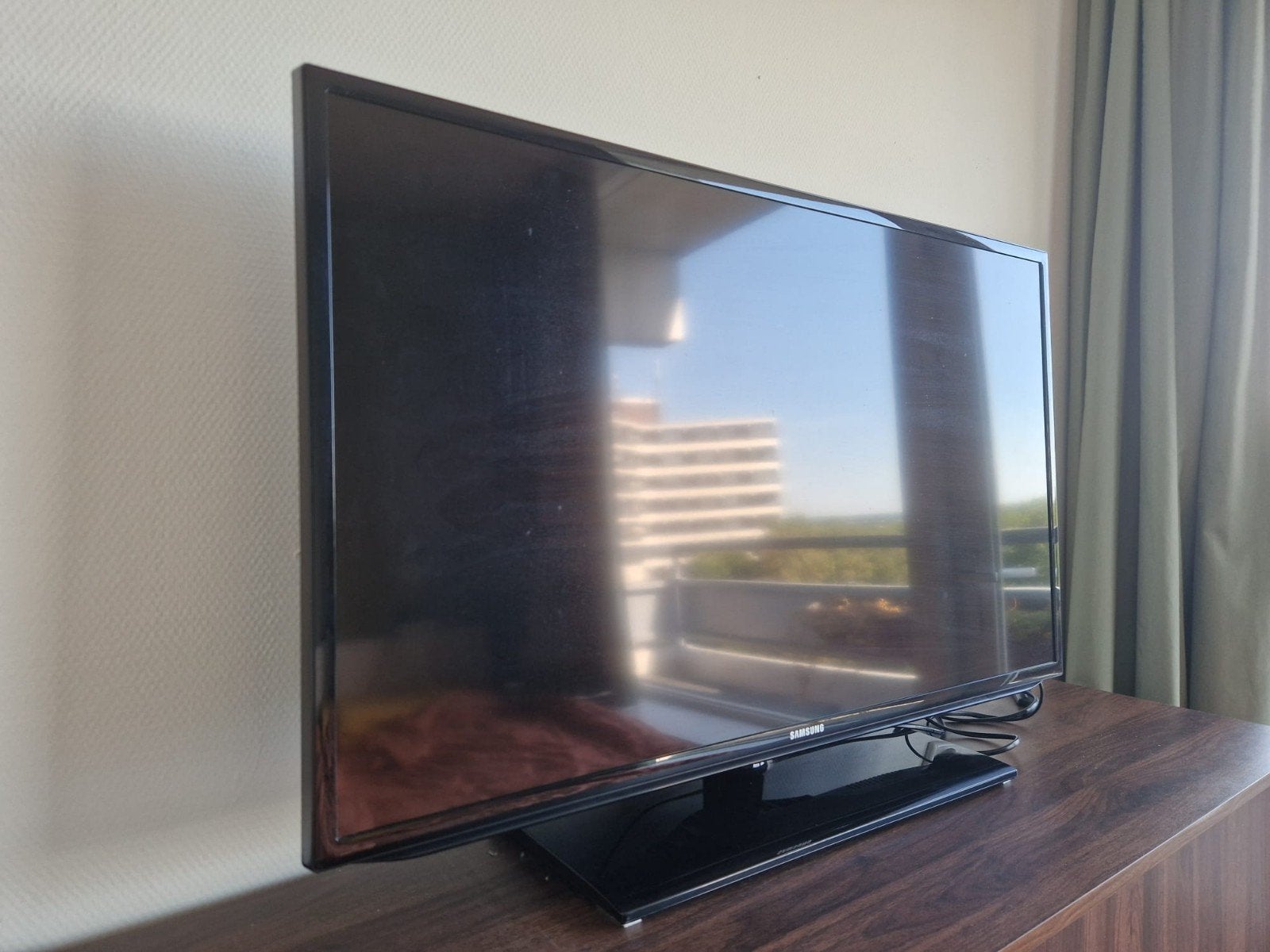 Samsung Smart TV - 107 cm (42 inch) Led - WiFi dongle, Ophalen, 50 Hz, Samsung, 100 cm of meer