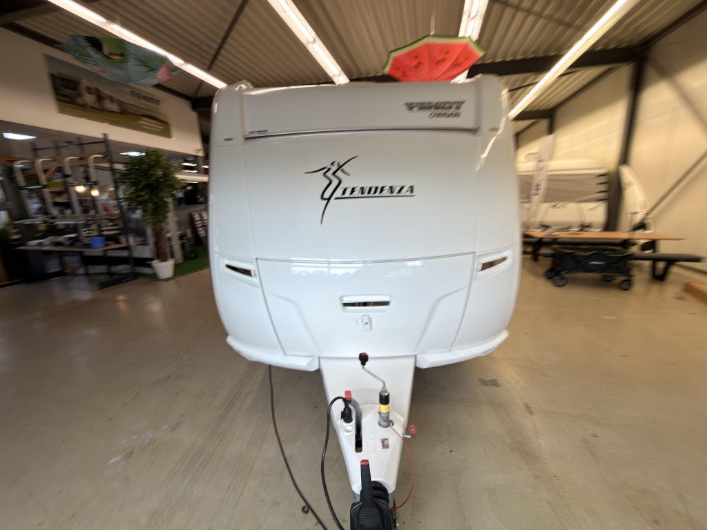 Fendt Tendenza 465 SFB Luifel+mover+ATC, Caravans en Kamperen, Caravans, Rondzit, Bedrijf, Schokbreker, Fendt