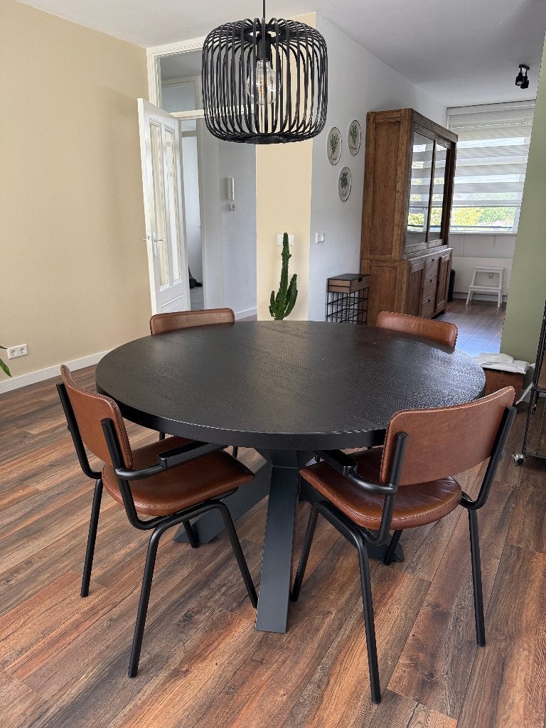 Ronde zwart houten industriële eettafel Pronto, Huis en Inrichting, Tafels | Eettafels, Gebruikt, Rond, Vier personen, Industrieël