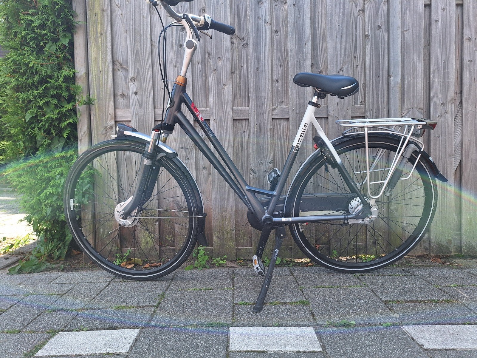 Wit- Grijze Gazelle Eclipse met Rollerbrakes, naafdynamo, Ophalen, Versnellingen, 56 cm of meer, Zo goed als nieuw