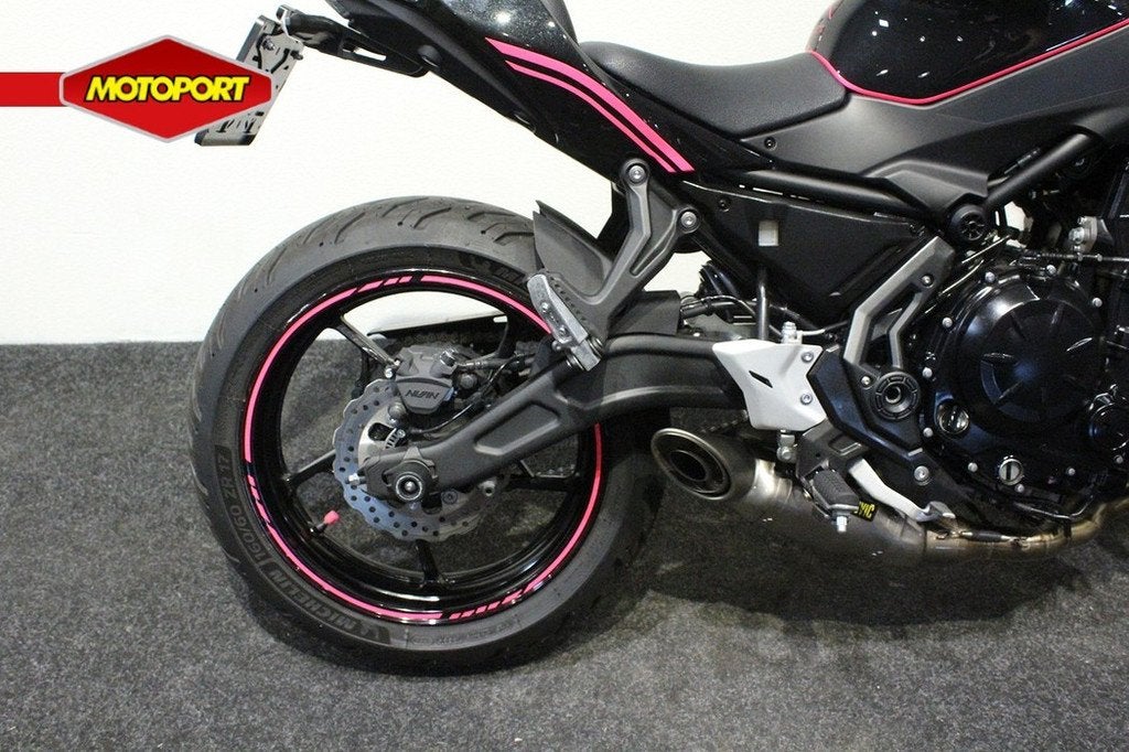 Kawasaki Z650 ABS PERFORMANCE, Motoren, Motoren | Kawasaki, Bedrijf, Naked bike