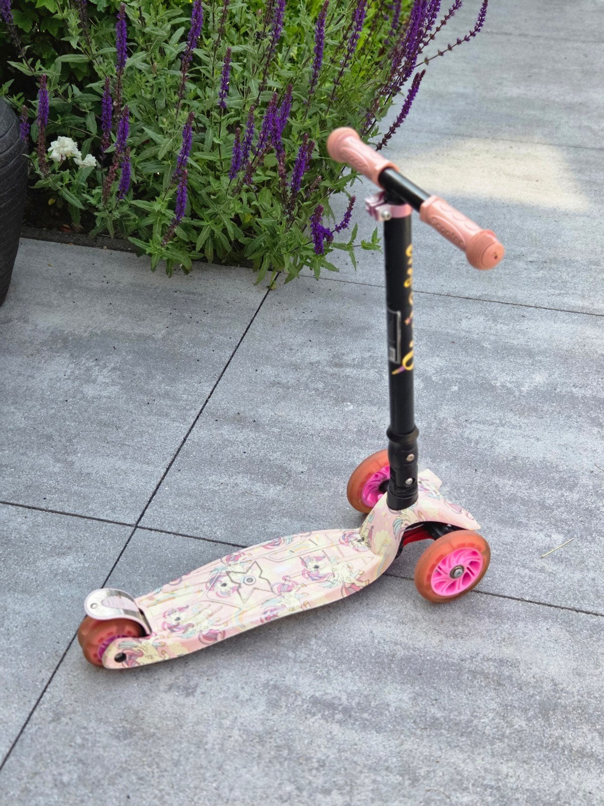 Roze Unicorn Step met Lichtjes in Wielen - Gebruikt, Ophalen of Verzenden, Gebruikt, Gewone step, Onbekend