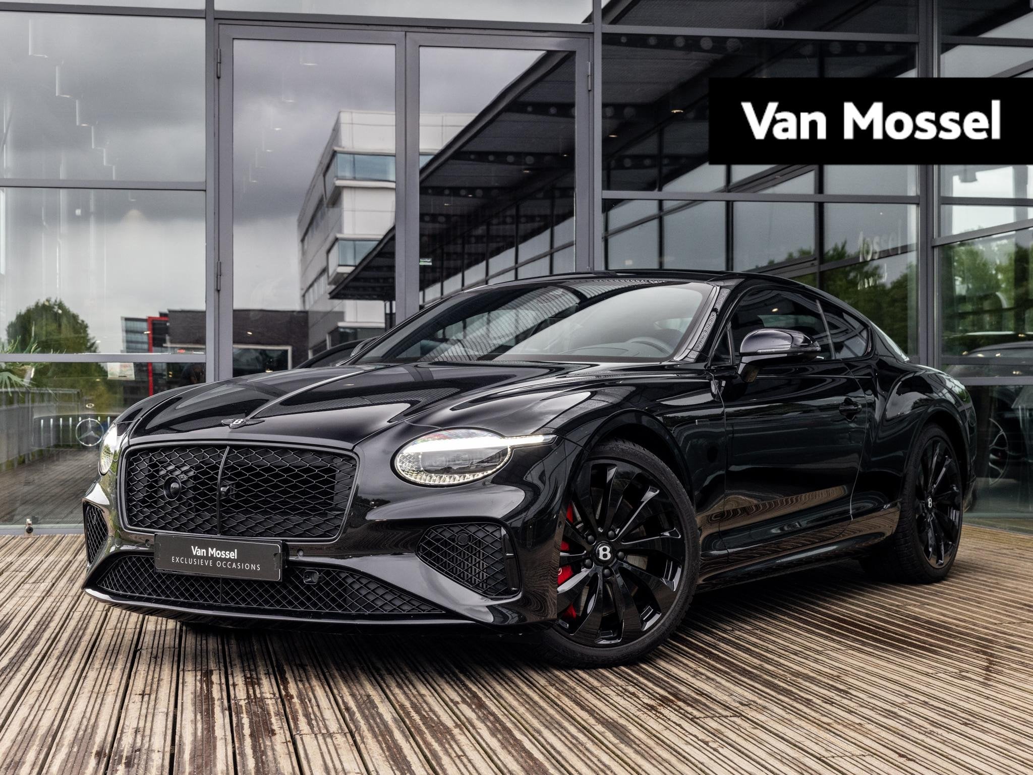 Bentley Continental GT 4.0 V8 Hybrid Black Edition | PANORAM, Auto's, Bentley, 12 maanden, Stof, Gebruikt, 2434 kg