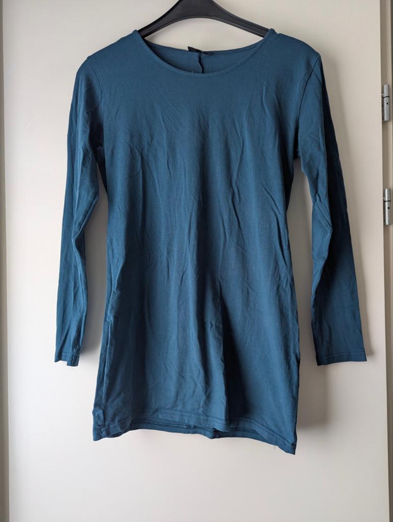 Extra lang shirt met lange mouwen, Maat 38/40 (M), Blauw, Ophalen of Verzenden, Lange mouw