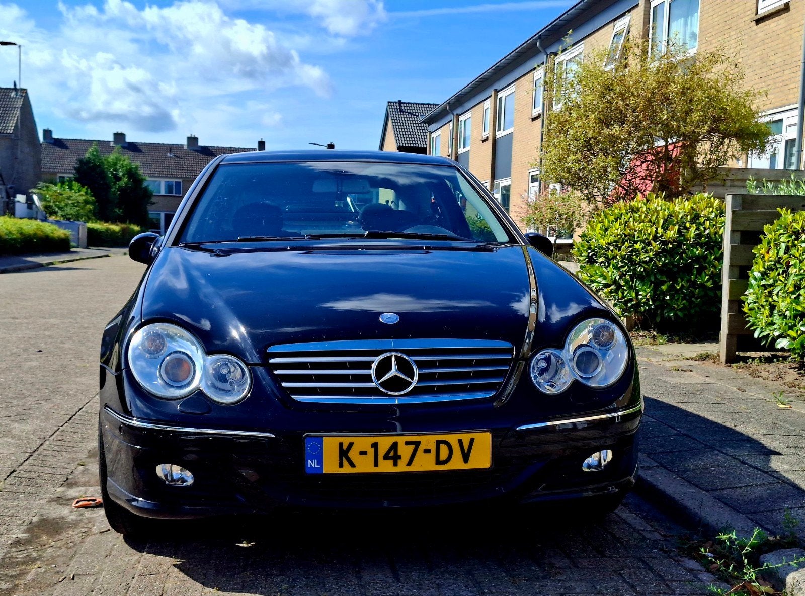 Mooie Mercedes C200 Kompressor met lage km stand, Auto's, Mercedes-Benz, Zwart, 4 cilinders, 4 stoelen, 1796 cc