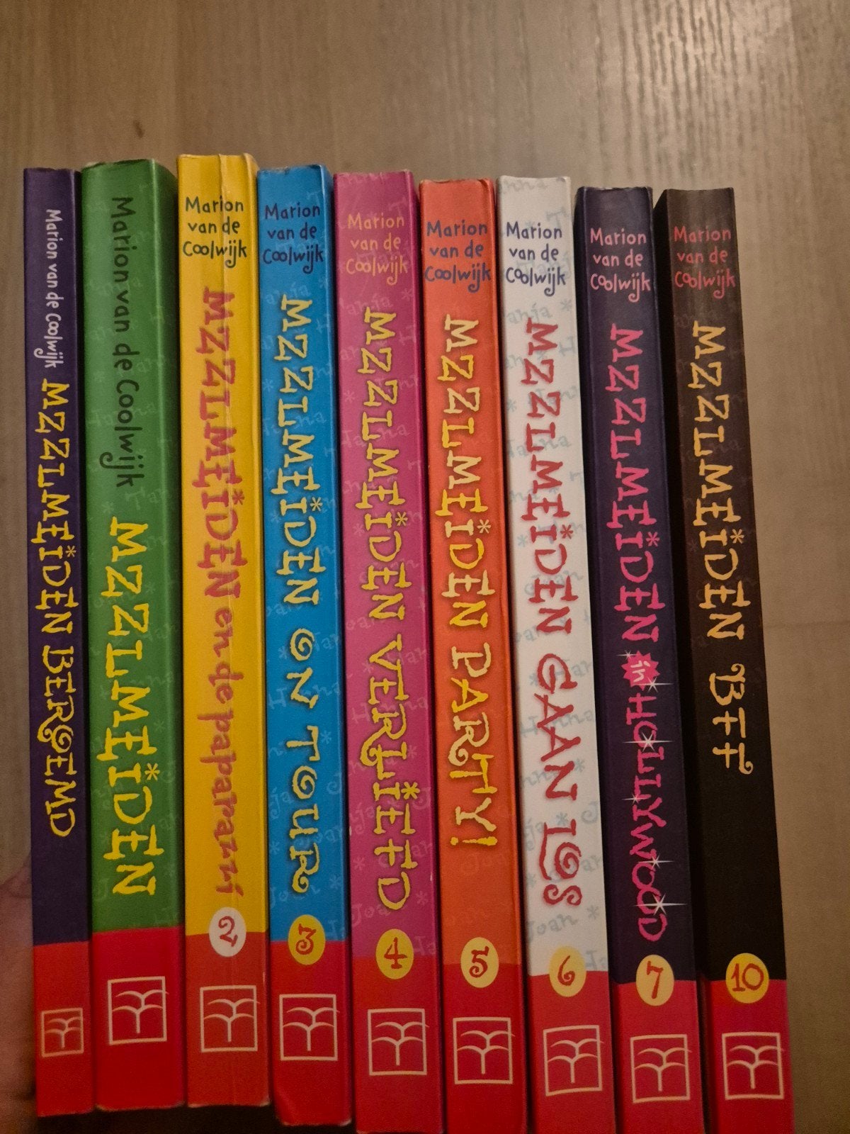 MZZL Meiden Boeken Set (8 delen) - Marion van de Coolwijk, Fictie, Marion van de Coolwijk, Ophalen, Gelezen