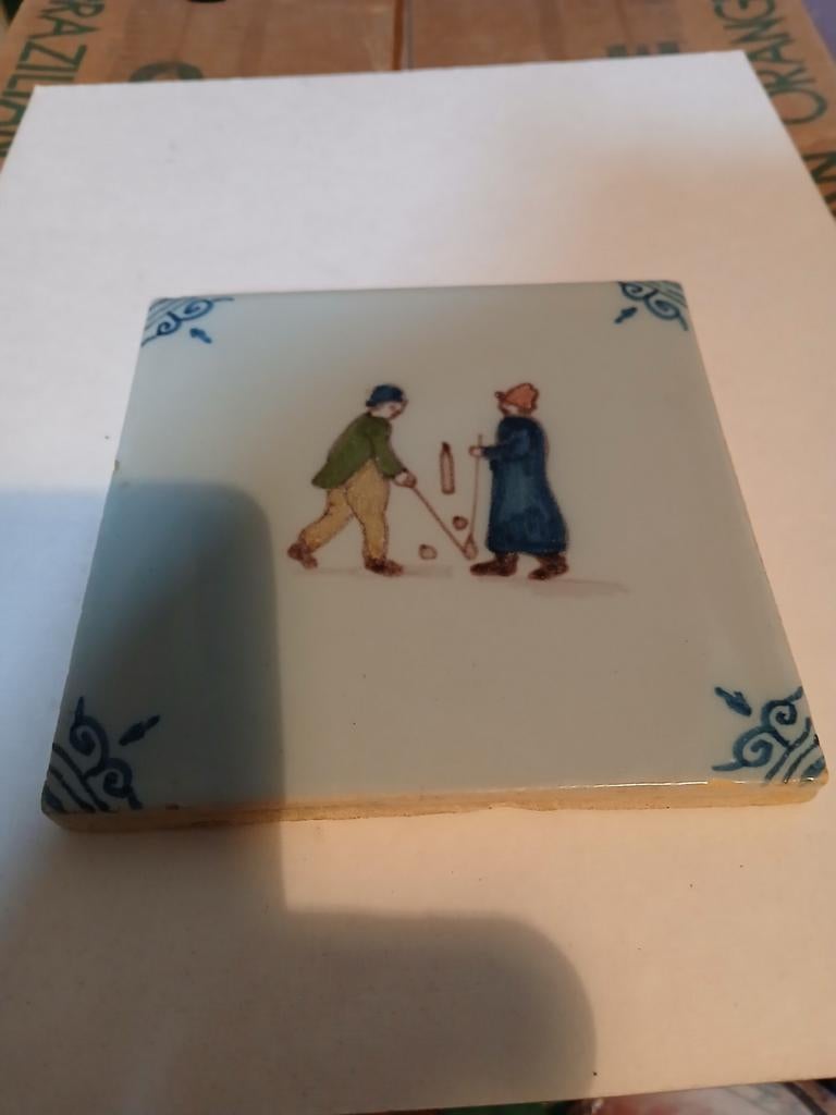2x Tegels met kinderspelen, Antiek en Kunst, Ophalen of Verzenden