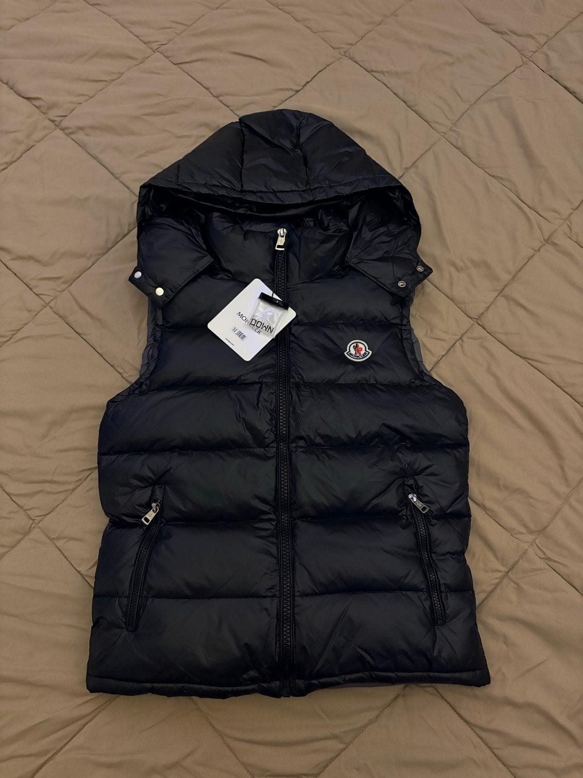Moncler Bodywarmer Zwart Maat M SUMMER SALE❗️, Kleding | Heren, Bodywarmers, Verzenden, Nieuw, Maat 48/50 (M), Zwart