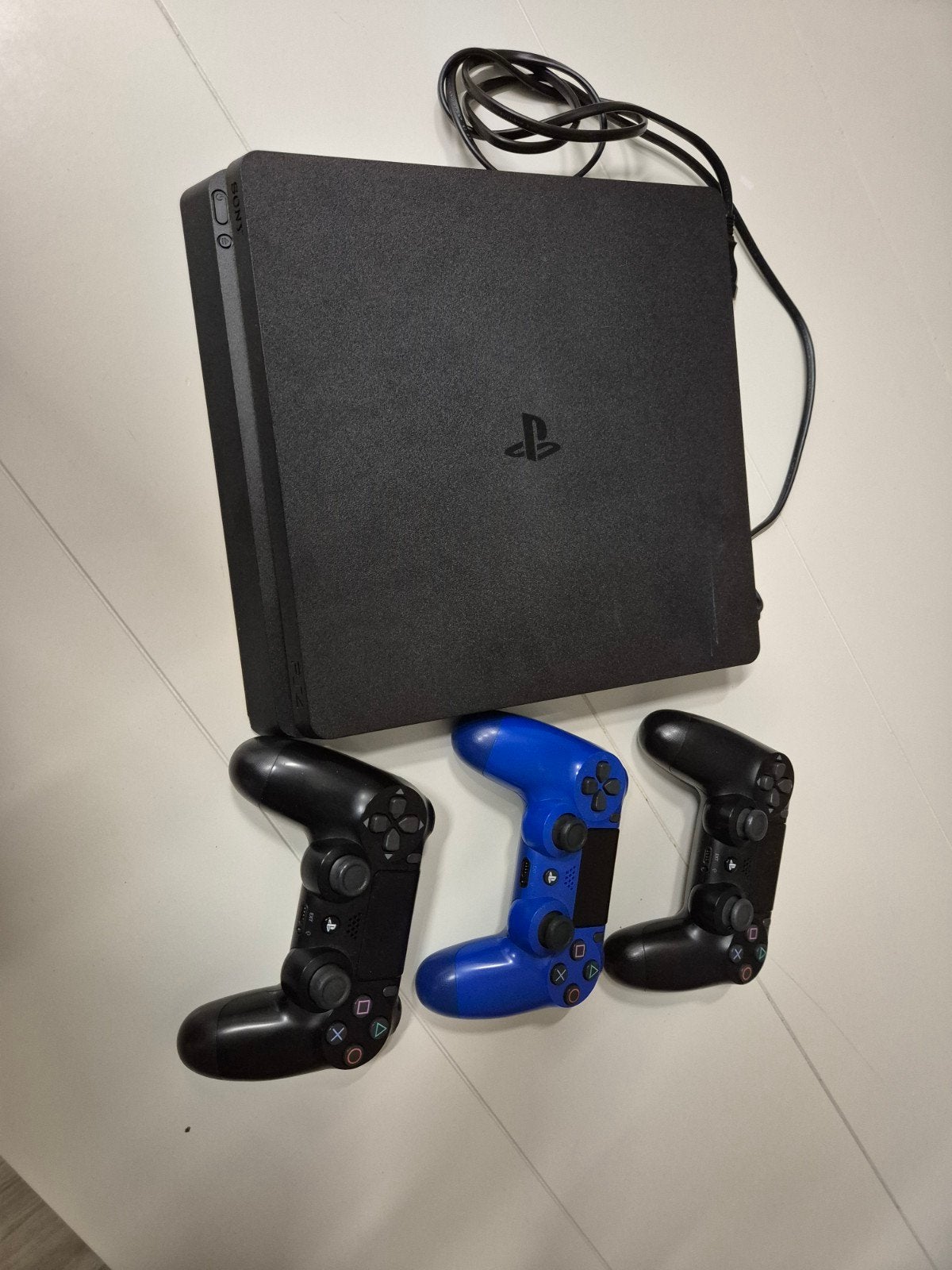 PlayStation 4 Slim 500GB met 3 controllers en 11games, Ophalen, Met 3 controllers of meer, Slim, 500 GB