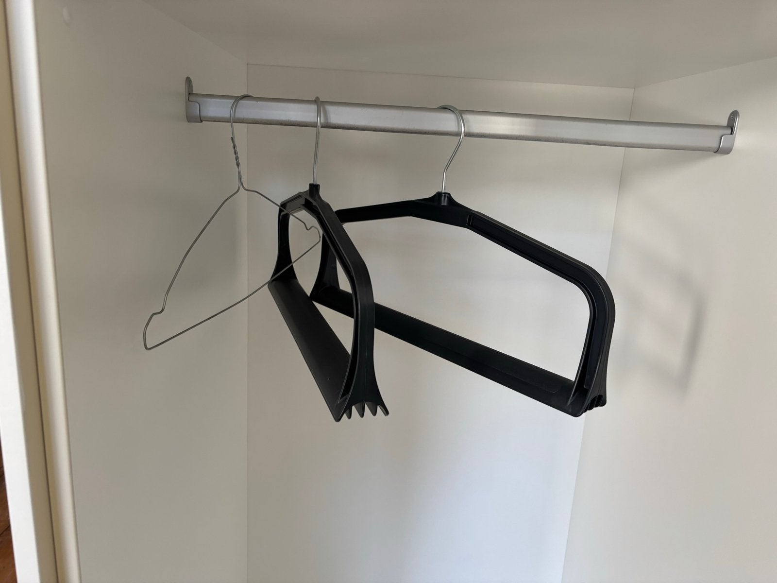 Gratis kledinghangers (diverse soorten), Ophalen, Gebruikt