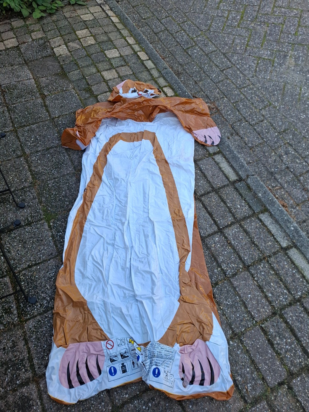 A&H HAMSTER LIGBADJE, Ophalen