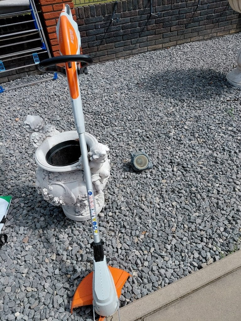 GRASTRIMMER 1X GEBRUIKT, Ophalen, Stihl, Accu, Nieuw