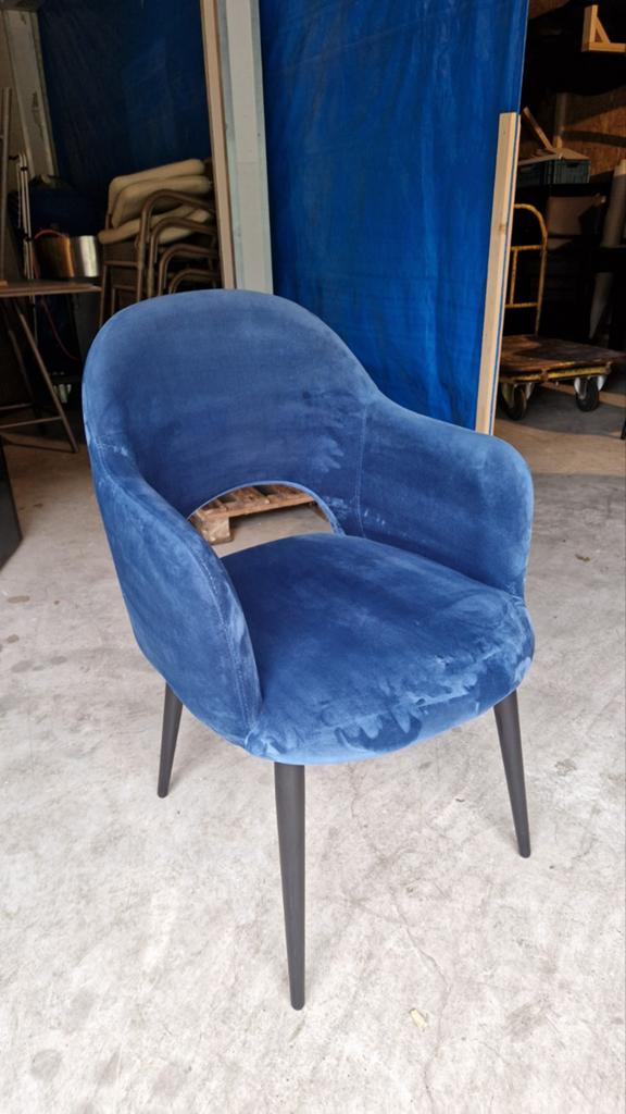 Fluwelen armstoel Rachel van Westwing (donkerblauw), Ophalen, Twee, Blauw, Zo goed als nieuw