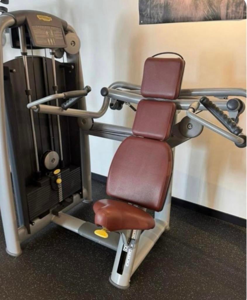 Technogym Selection Row/Shoulder / Traction zwart ofbordeaux, Ophalen of Verzenden, Zo goed als nieuw, Rug, Overige typen