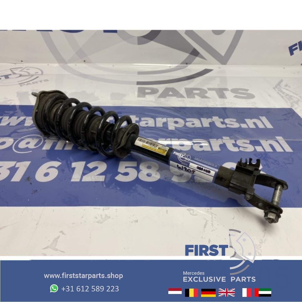 W205 SCHOKBREKER + VEERPOOT LINKS / RECHTS Mercedes C Klasse, Gebruikt, -, Ophalen of Verzenden, -
