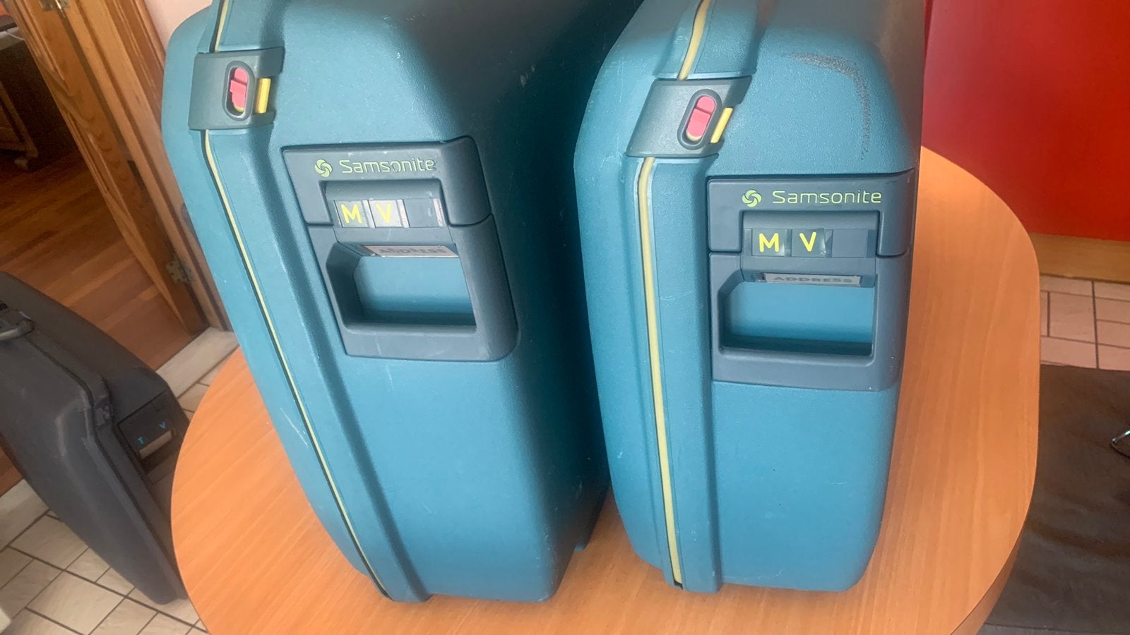 Samsonite kofferrs 5 stuks. Los te koop. 5 euro per stuk., Sieraden, Tassen en Uiterlijk, Koffers, Ophalen, Zo goed als nieuw