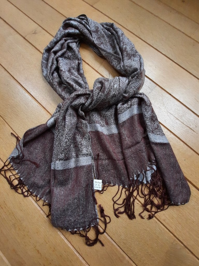 Sjaal bruin ecru, Ophalen of Verzenden, Zo goed als nieuw, Maat 46/48 (XL) of groter, Sjaal