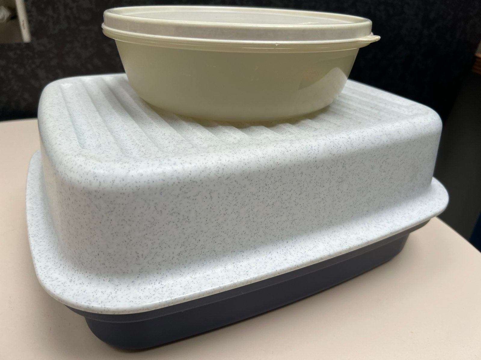 Nieuwe Grote KORNUIT Tupperware Brooddoos Bewaardoos + Bakje, Bewaardoos, Blauw, Nieuw, Ophalen of Verzenden