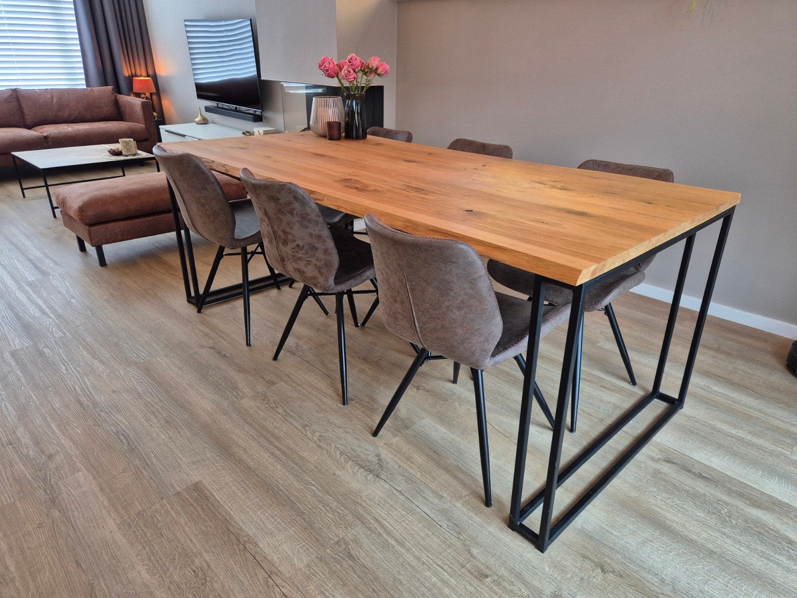Eiken boomstam tafel. stoelen apart te koop, Ophalen, Gebruikt, Eikenhout, 200 cm of meer