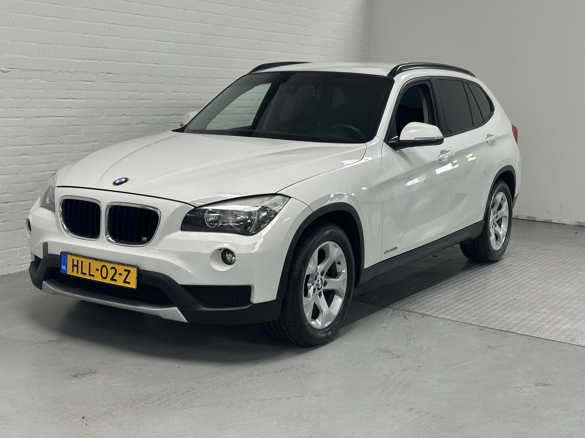 BMW X1 SDRIVE 28I SDRIVE 28I CLIMA /CRUISE /ELK.PAKKET/ 245P, Auto's, Gebruikt, Euro 6, 4 cilinders, Wit