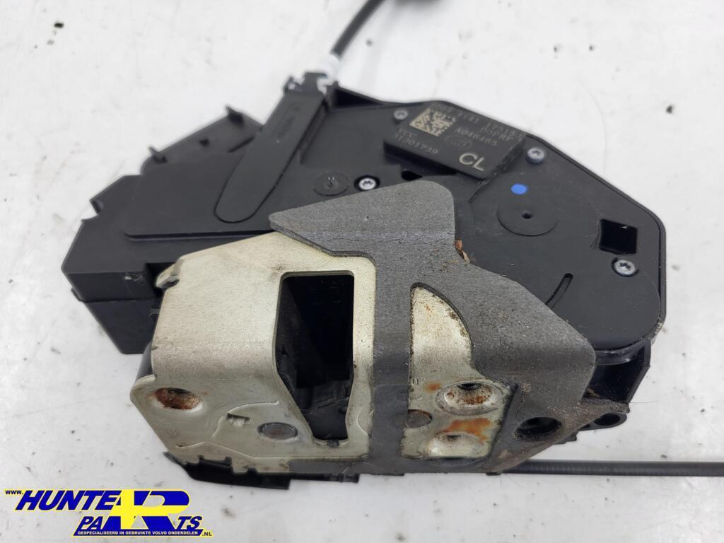 Deurslotmechaniek RV Volvo V60/S60 ('10-'18) 31301739, Gebruikt, Ophalen of Verzenden, Volvo, Volvo