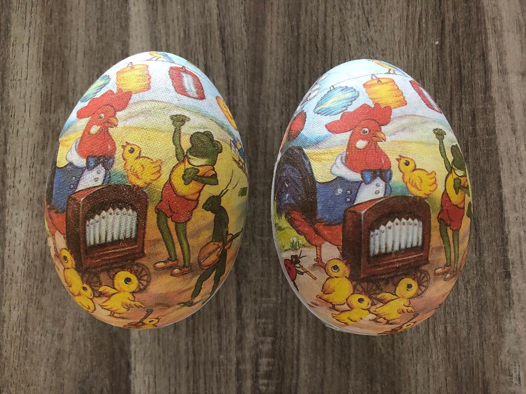 2 kartonnen Paas eieren, Diversen, Pasen, Ophalen of Verzenden, Zo goed als nieuw