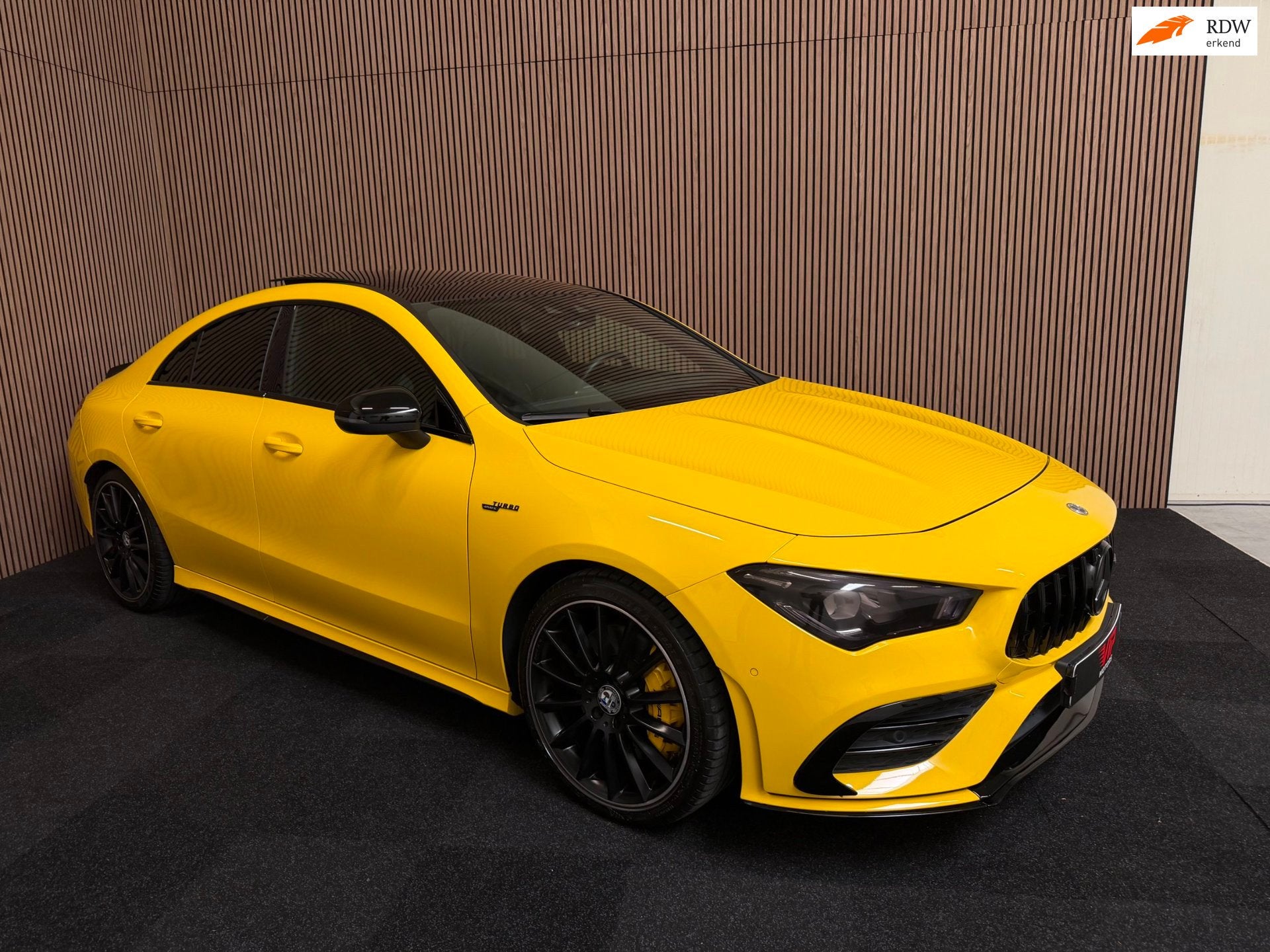 Mercedes-Benz CLA-klasse AMG 35 4MATIC Premium Plus, Auto's, Automaat, CLA, 1490 kg, 4 cilinders