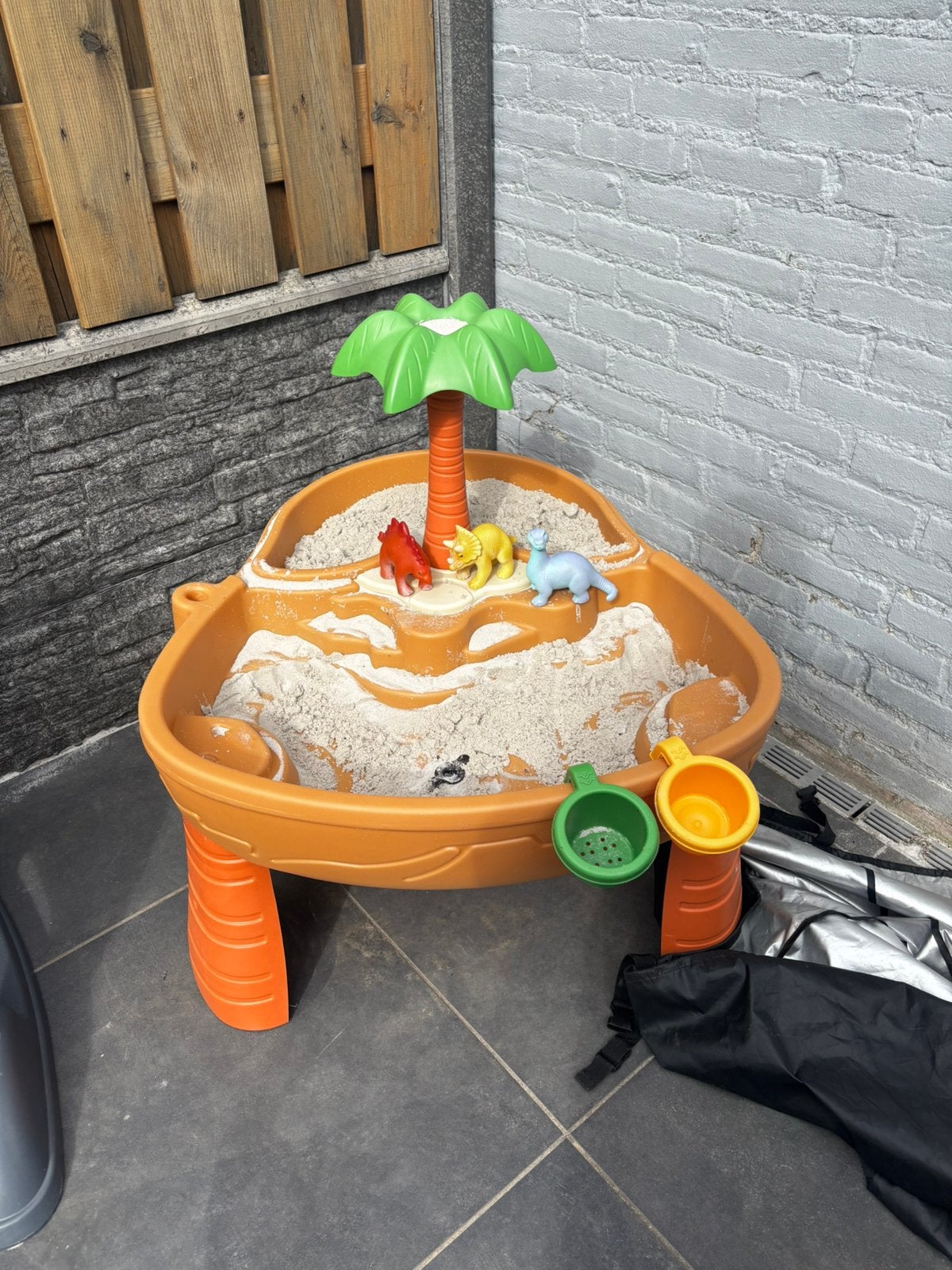 Step2 Dino Dig Zand & Watertafel met accessoires, Ophalen, Zo goed als nieuw