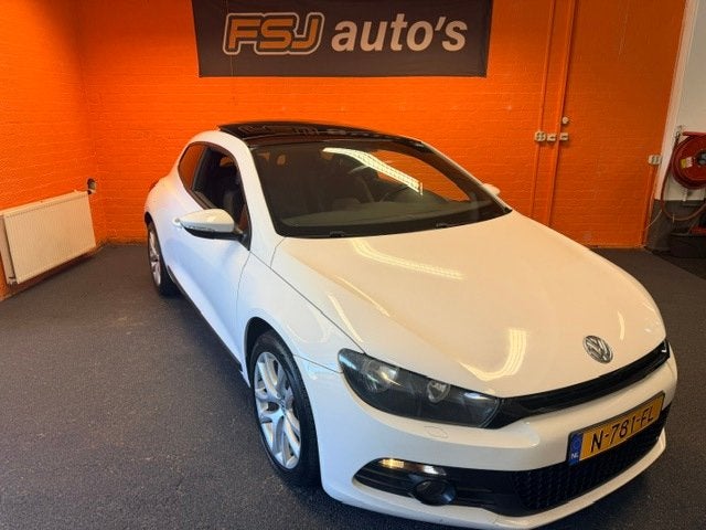 Volkswagen Scirocco 1.4 TSI 160PK / PANODAK / CARPLAY / AIRC, Auto's, Volkswagen, Voorwielaandrijving, Euro 5, 15 km/l, Gebruikt