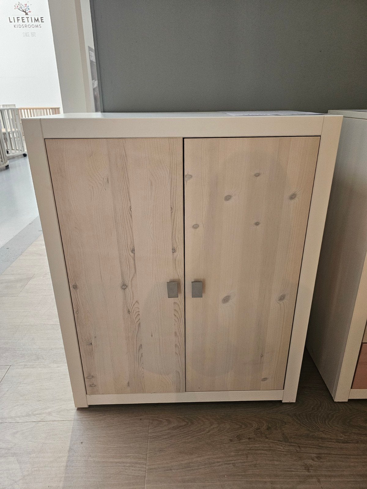 Lifetime boekenkast 2-vaks, met deuren, wit, Huis en Inrichting, Ophalen, Zo goed als nieuw, Overige houtsoorten, Met deur(en)