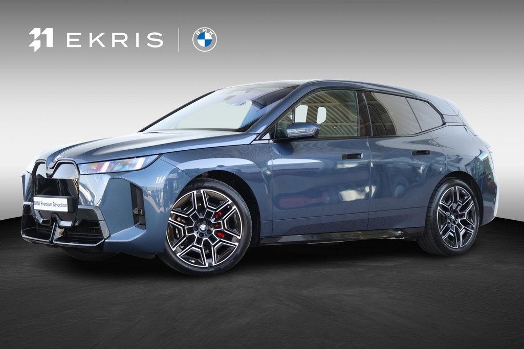 BMW iX xDrive60 112 kWh | SoH 100% | Sport Pro Pakket | Skyl, Auto's, BMW, Automaat, Stof, Gebruikt, Zwart