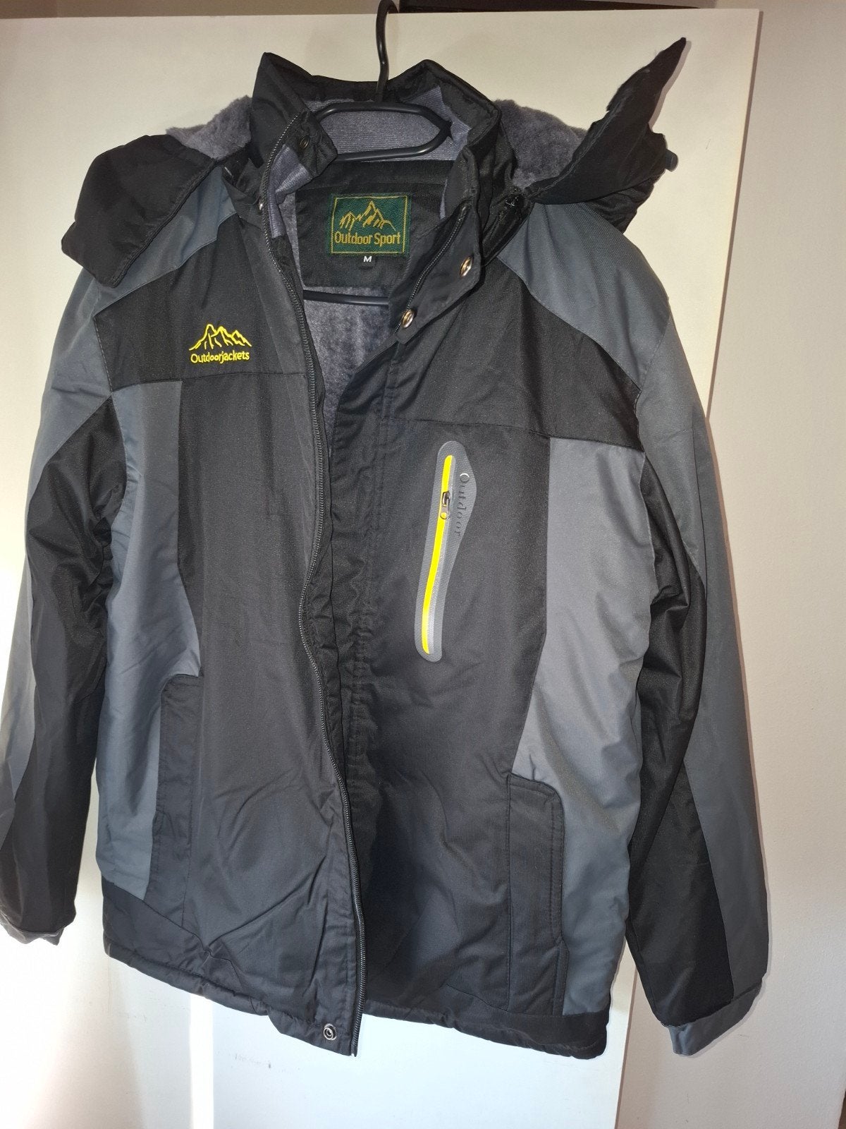 Outdoor Winterjas / Skijas Maat M – Warm Fleece Gevoerd, Ophalen of Verzenden, Jack