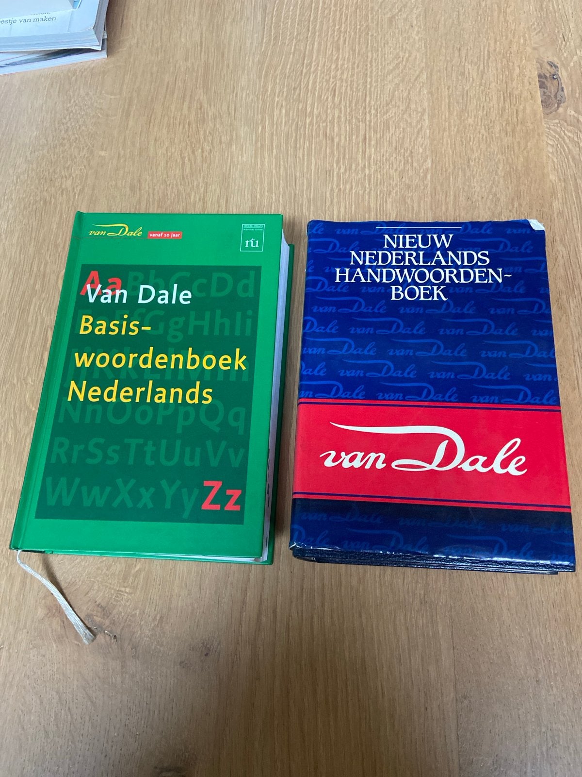 Van Dale Basiswoordenboek Nederlands & Nieuw Nederlands Hand, Ophalen, Zo goed als nieuw, Van Dale, Nederlands