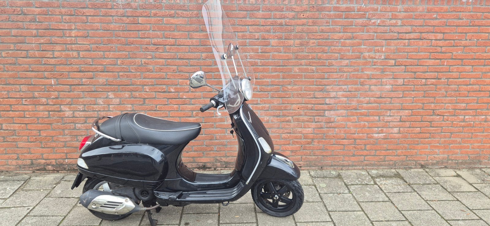 Vespa LX 50cc - Zwart - blauw kenteken, Fietsen en Brommers, Ophalen, Gebruikt, Maximaal 45 km/u, Benzine