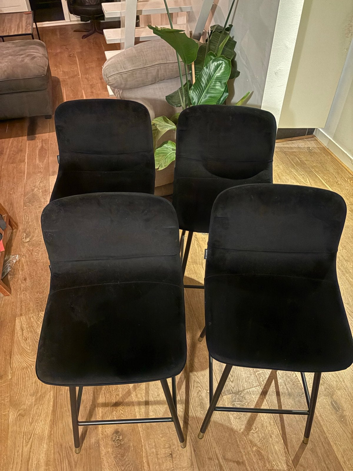 Barkruk/barstoel zwart velvet 4 stuks - 100€ totaal, Ophalen, Met voetsteun, 60 tot 90 cm, Zo goed als nieuw